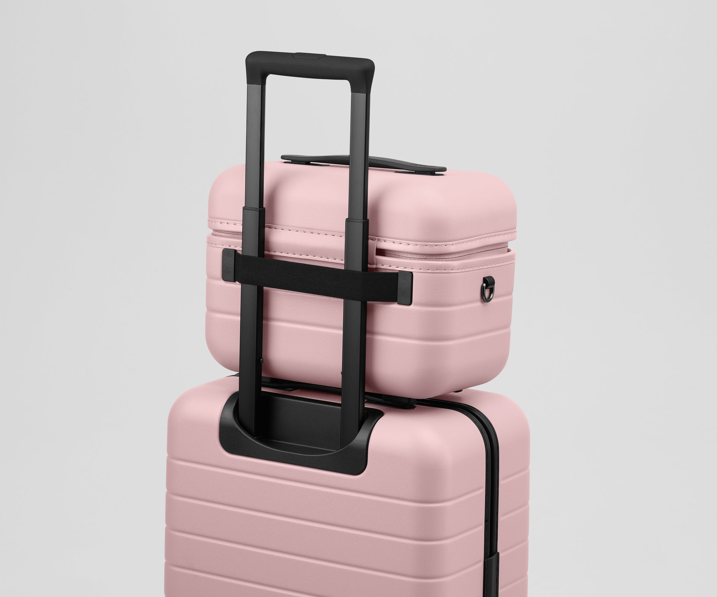 PDP_TrainCase_Blush_07.jpg